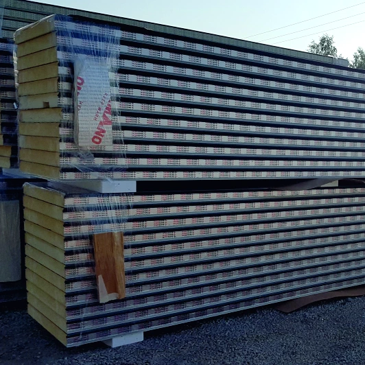 Płyta warstwowa — PIR 100 mm obornicka poliuretan 10 cm ścienna 2 gatunek